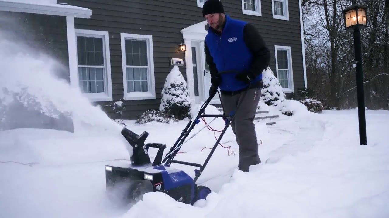 Four Facts About Snow Joe Snow Thrower