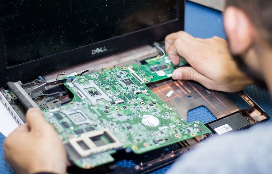 Laptop repair: How can a professional help