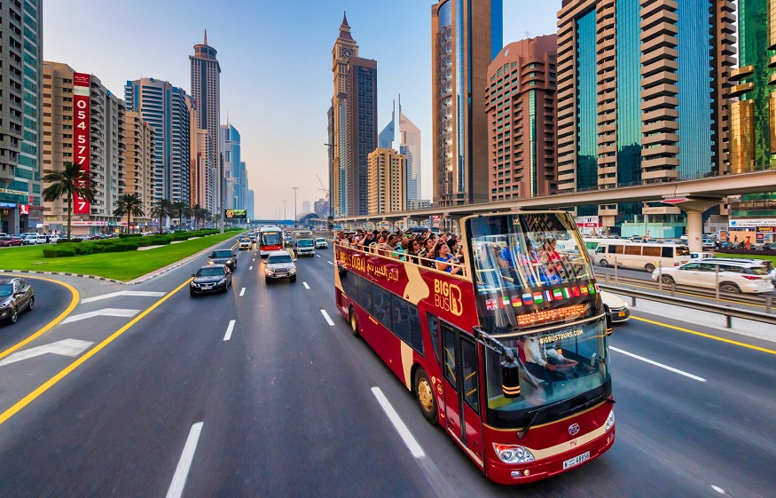 Exploring Dubai’s Finest with Luxury Bus Tours