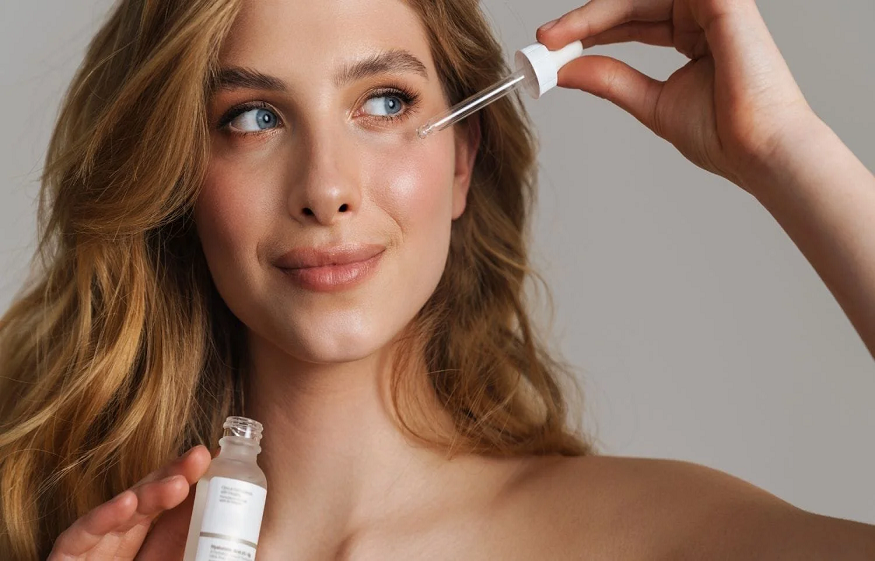 Turn Back the Clock Naturally: How These 3 Serums Support Aging Gracefully